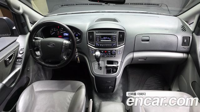 Hyundai Starex 2019 — photo 10