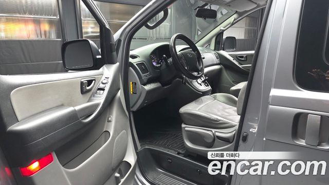 Hyundai Starex 2019 — photo 13