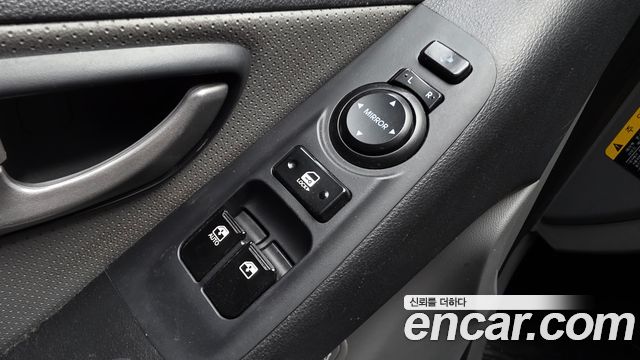 Hyundai Starex 2019 — photo 22