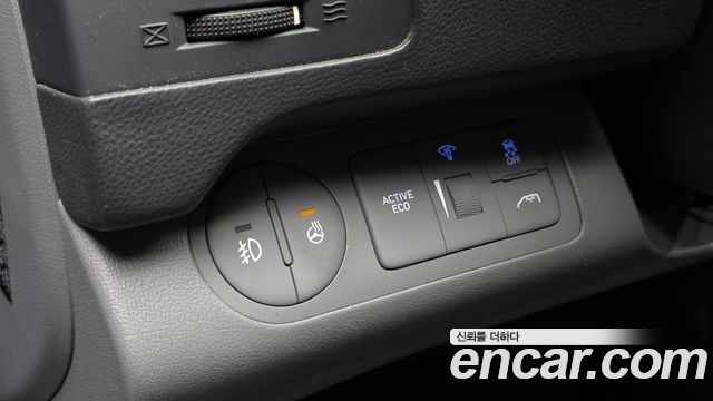 Hyundai Starex 2019 — photo 24