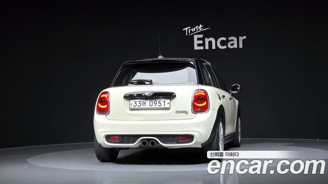 Mini Cooper 2016 — photo 4
