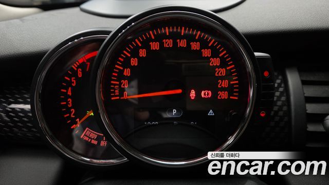 Mini Cooper 2016 — photo 11