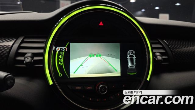 Mini Cooper 2016 — photo 21