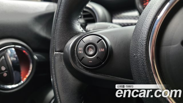 Mini Cooper 2016 — photo 25