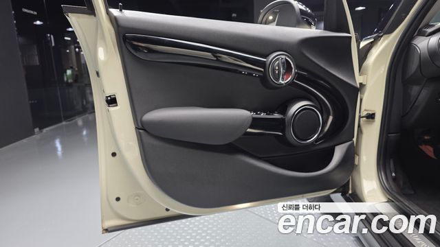 Mini Cooper 2016 — photo 14