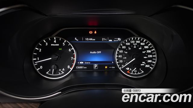 Nissan Maxima 2018 — photo 11
