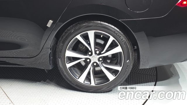 Nissan Maxima 2018 — photo 7