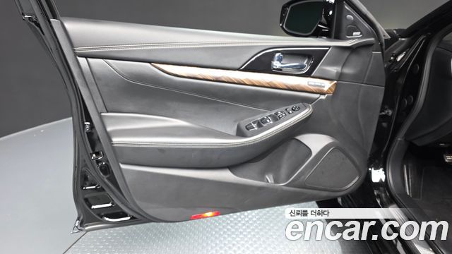 Nissan Maxima 2018 — photo 14
