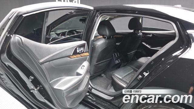 Nissan Maxima 2018 — photo 16
