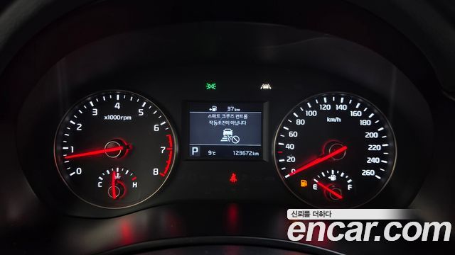 Kia K7 2016 — photo 11
