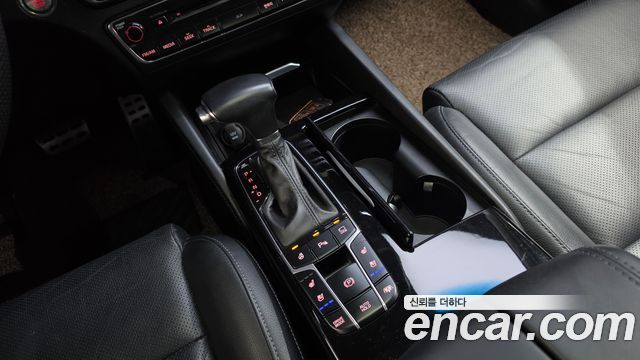 Kia K7 2016 — photo 12