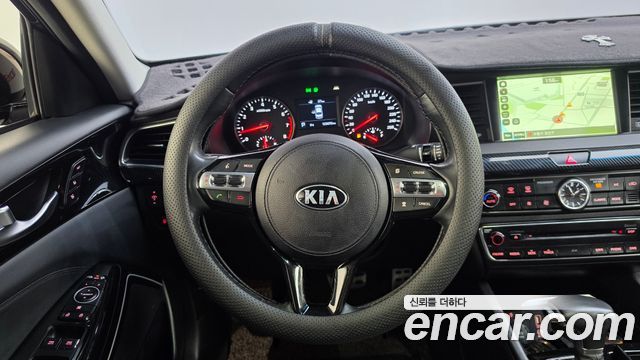 Kia K7 2016 — photo 20