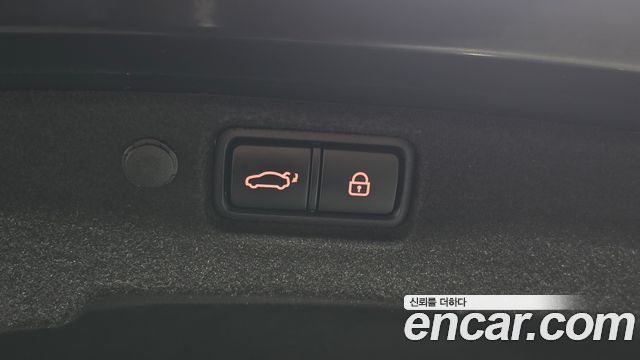 Kia K7 2016 — photo 23