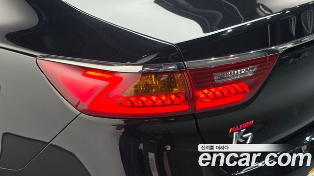 Kia K7 2016 — photo 9
