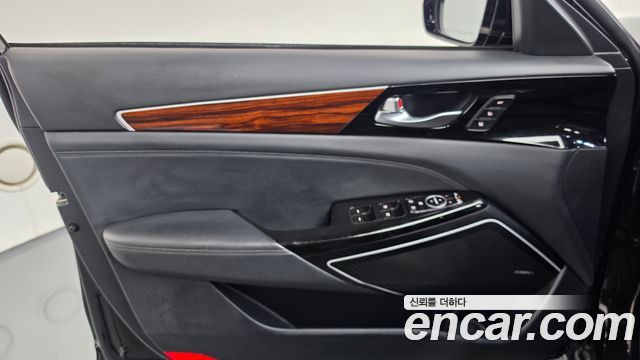 Kia K7 2016 — photo 14