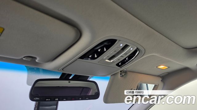 Kia K7 2016 — photo 27