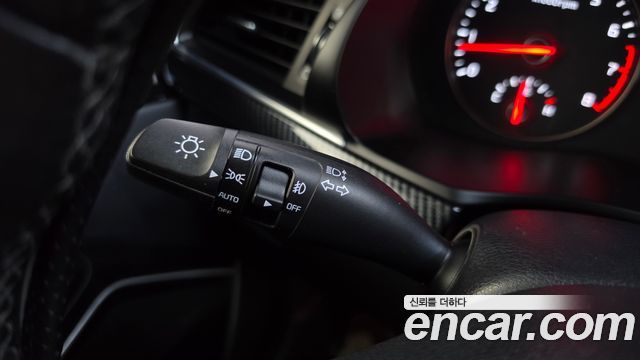 Kia K7 2016 — photo 33