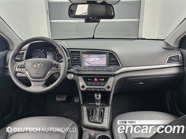 Hyundai AVANTE 2018 — photo 5