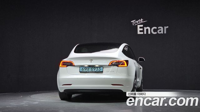 Tesla Model 3 2022 — photo 4