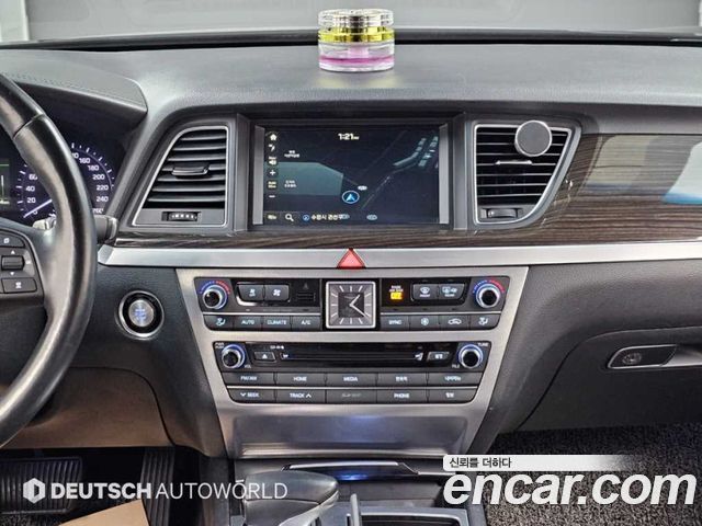 Genesis G80 2018 — photo 13
