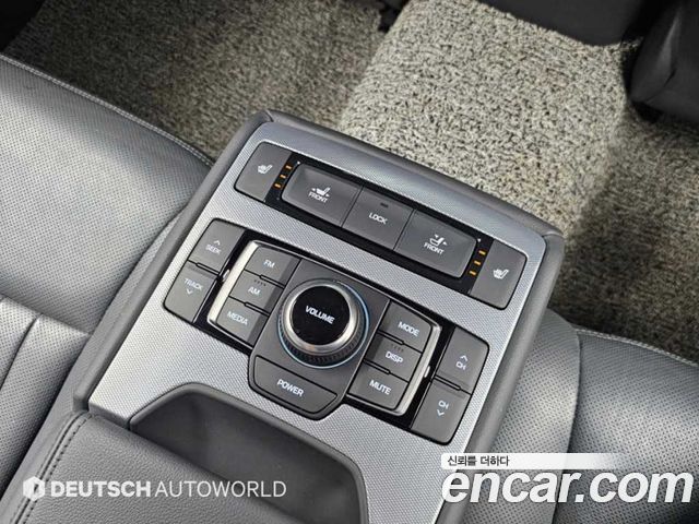 Genesis G80 2018 — photo 15