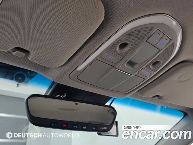 Genesis G80 2018 — photo 17