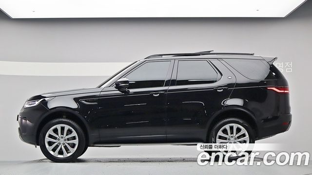 Land Rover Discovery 2023 — photo 4
