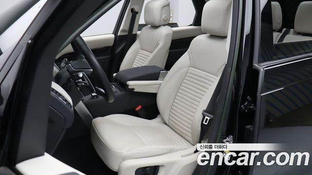 Land Rover Discovery 2023 — photo 10