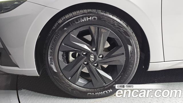 Hyundai AVANTE 2023 — photo 5