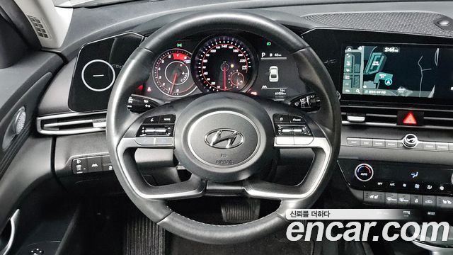 Hyundai AVANTE 2023 — photo 11