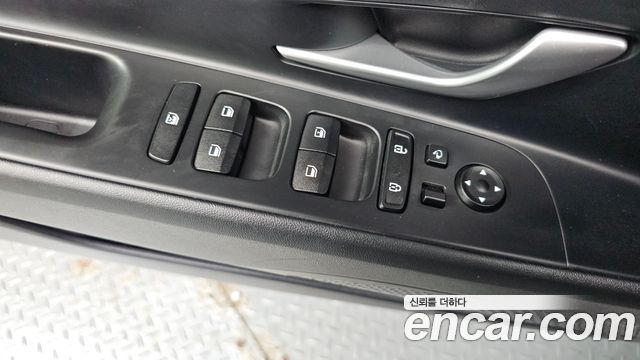 Hyundai AVANTE 2023 — photo 16