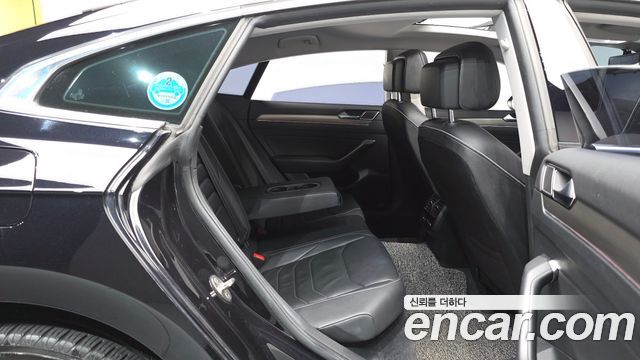 Volkswagen Arteon 2019 — photo 17