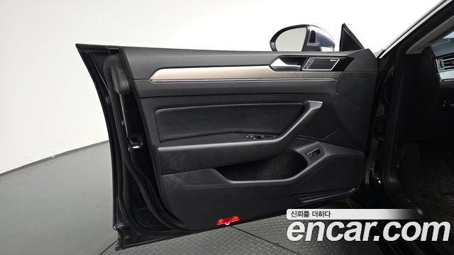 Volkswagen Arteon 2019 — photo 14