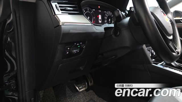 Volkswagen Arteon 2019 — photo 38