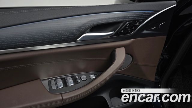BMW iX3 2024 — photo 25