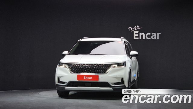 Kia Canival 2023 — photo 3