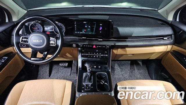Kia Canival 2023 — photo 7
