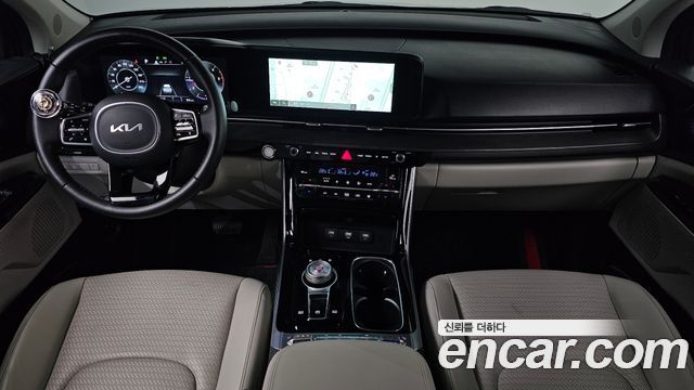Kia Canival 2023 — photo 10