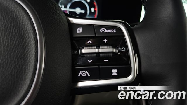 Kia Canival 2023 — photo 23