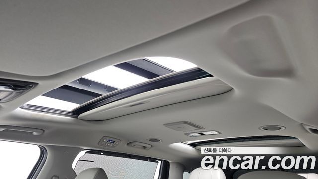 Kia Canival 2023 — photo 24