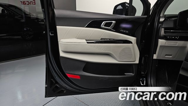 Kia Canival 2023 — photo 14