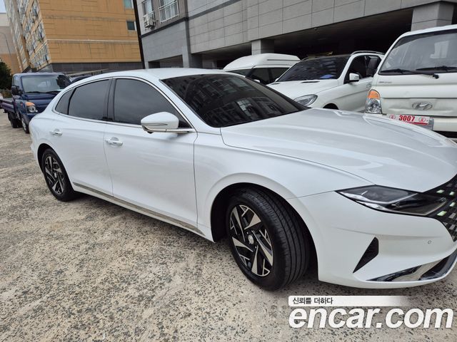 Hyundai Grandeur 2022 — photo 2