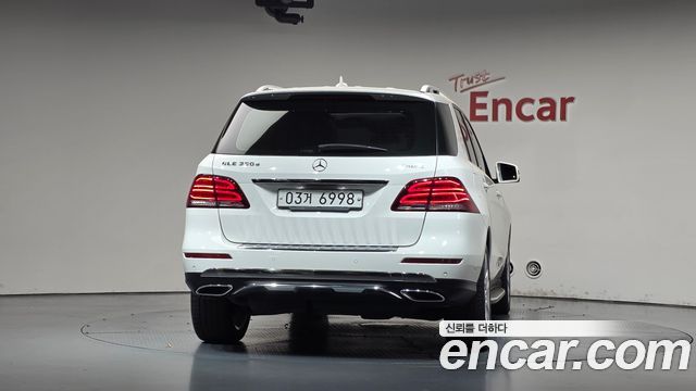 Mercedes-Benz GLE-Class 2018 — photo 4