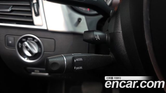 Mercedes-Benz GLE-Class 2018 — photo 30