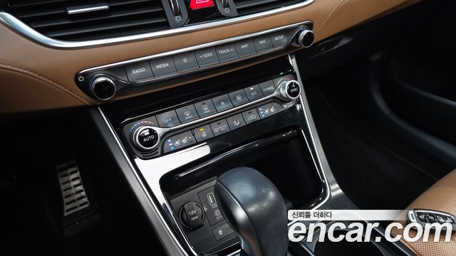 Hyundai Grandeur 2018 — photo 23