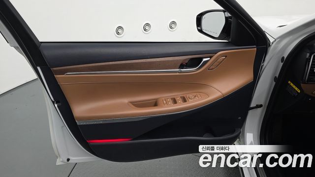 Hyundai Grandeur 2018 — photo 14