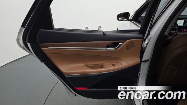 Hyundai Grandeur 2018 — photo 15