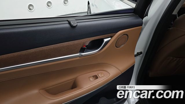 Hyundai Grandeur 2018 — photo 28