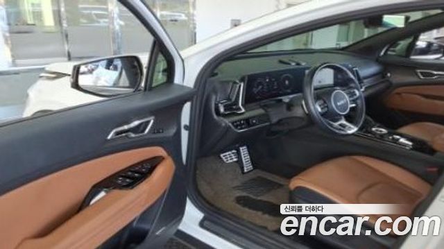 Kia Sportage 2023 — photo 8