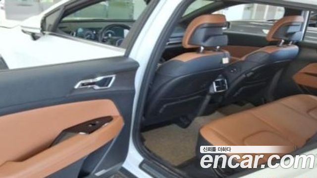 Kia Sportage 2023 — photo 9